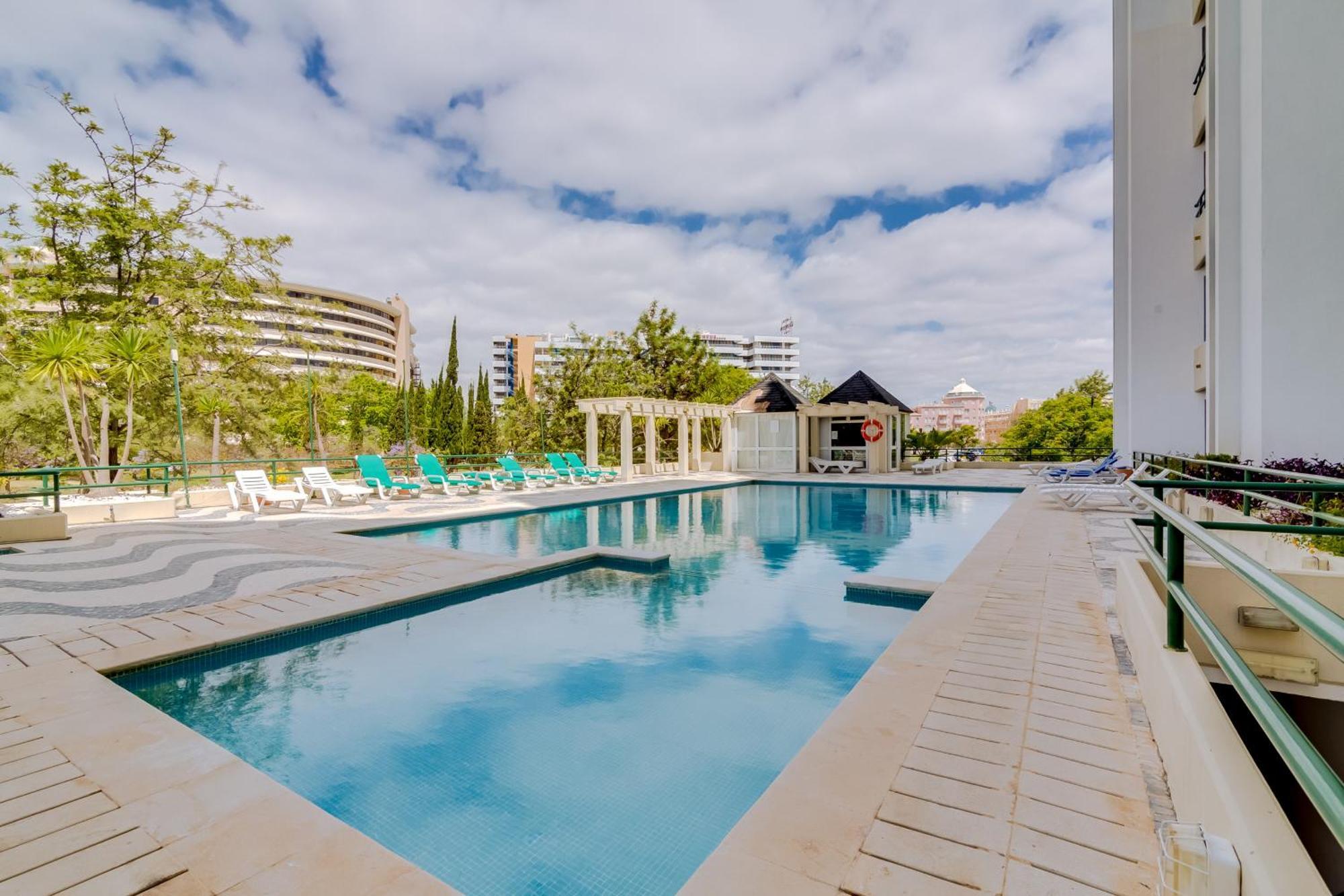 Talia Xi - Pool Near The - Apartment *
